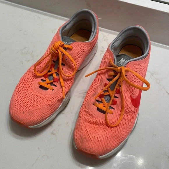 Nike Runners - Picture 1 of 7